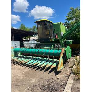 Комбайн John Deere 1075 