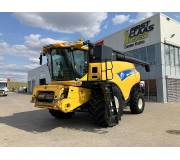 Комбайн New Holland CR9090