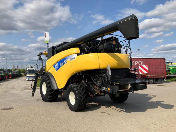 Комбайн New Holland CR9090 (2009)