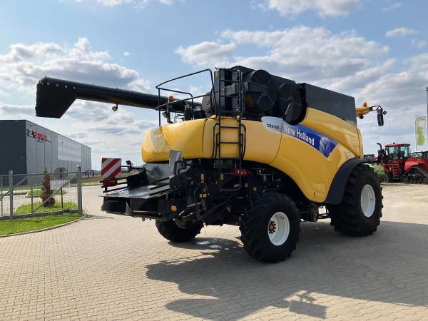 Комбайн New Holland CR9090 (2009)