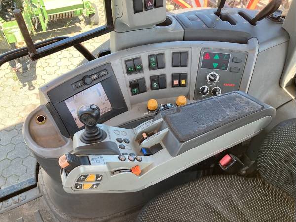 Трактор Claas Arion 640 (2011)