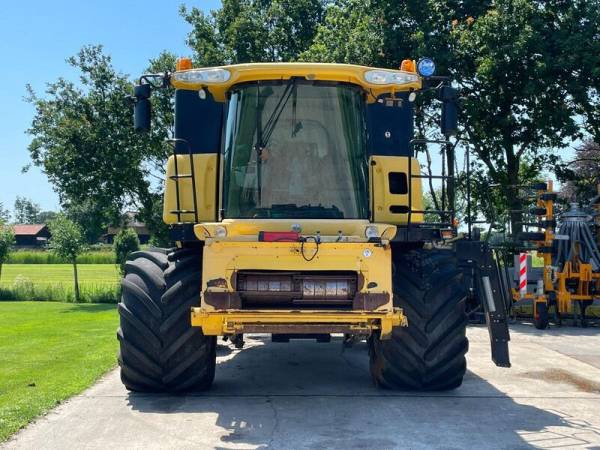 Комбайн New Holland CR 980 (2006)