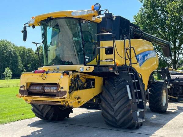 Комбайн New Holland CR 980 (2006)