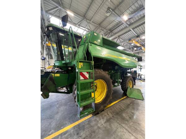 Комбайн John Deere 9880STS (2004)
