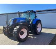 Трактор New Holland T7.210