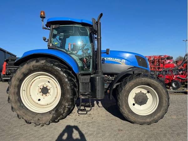 Трактор New Holland T7.210 (2010)