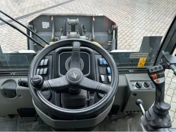 Навантажувач Kramer 8105 (2018)
