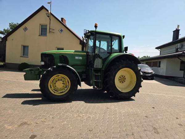 Трактор John Deere 6820 (2005)