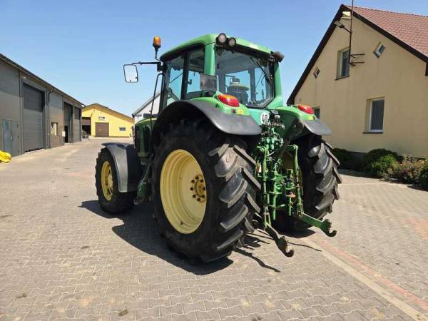 Трактор John Deere 6820 (2005)