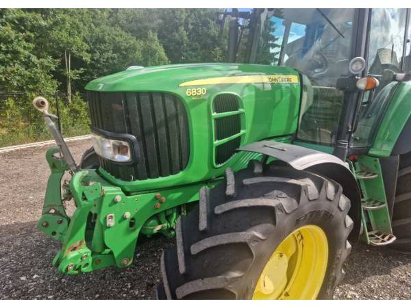 Трактор John Deere 6830 Premium (2009)