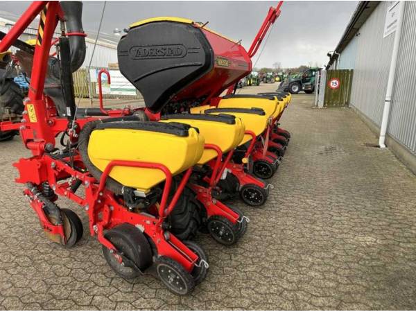 Сівалка точного висіву Vaderstad Tempo TPF 8 (2019)