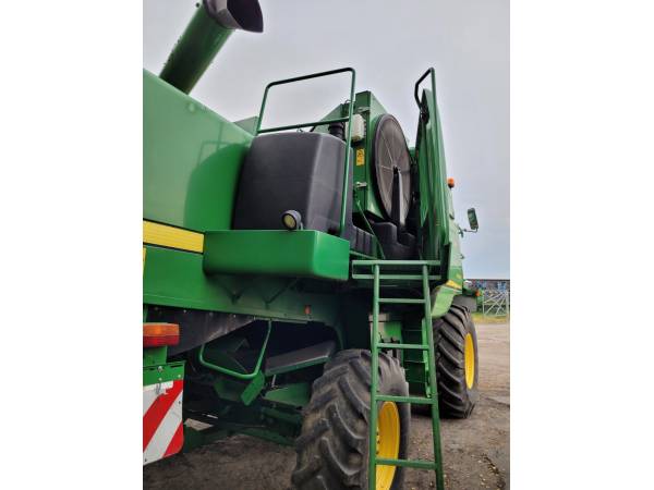 Комбайн John Deere W660 (2009)