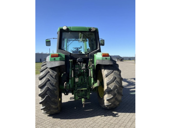 Трактор John Deere 6810 (1998)