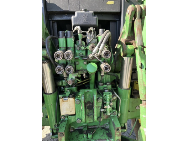 Трактор John Deere 6810 (1998)