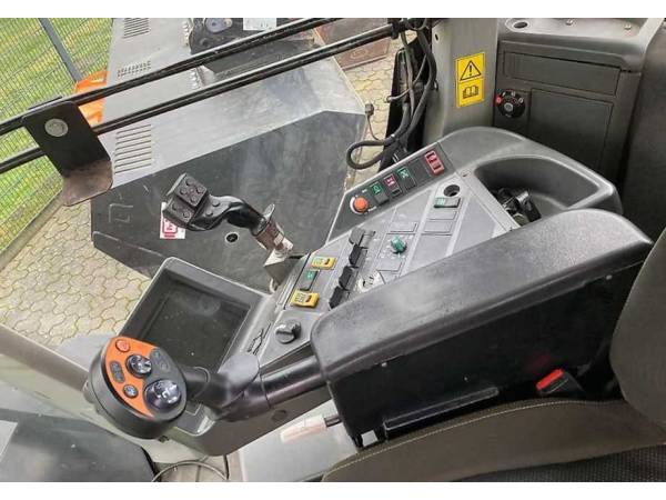 Трактор Claas Xerion 3800 (2012)