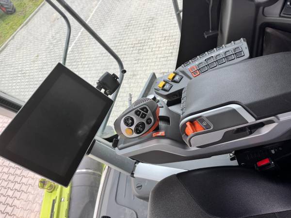 Комбайн Claas Lexion 6800 (2022)