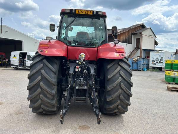 Трактор Case IH Magnum 335 (2011)