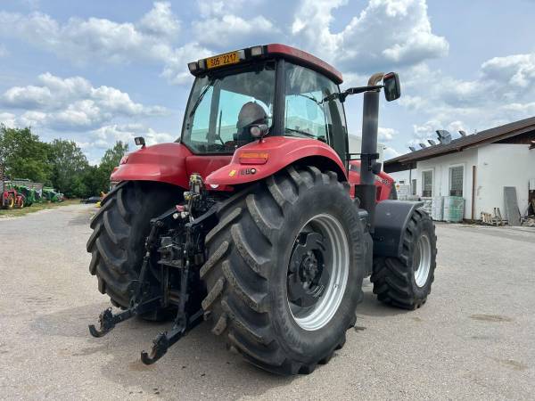 Трактор Case IH Magnum 335 (2011)