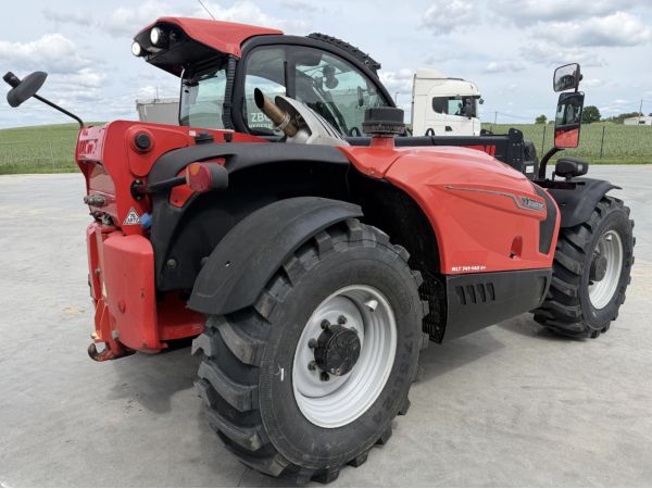 Навантажувач Manitou MLT 741-140 V+ (2018)
