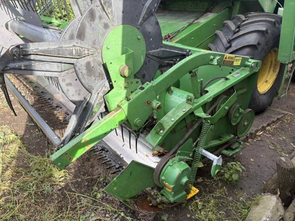Жниварка зернова John Deere 915Flex