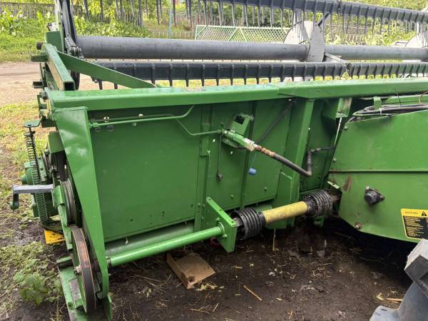 Жниварка зернова John Deere 915Flex