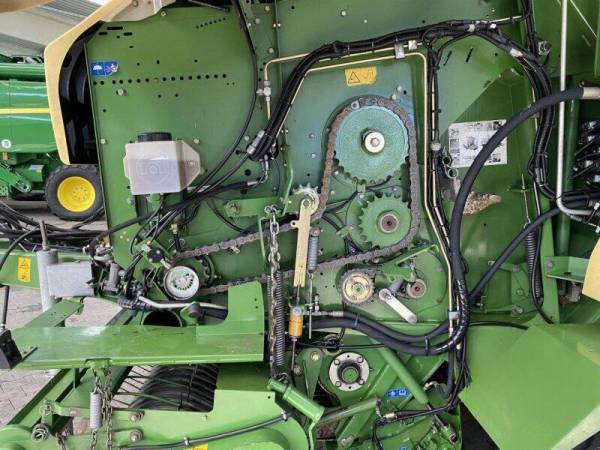 Прес-підбирач Krone Comprima CF 155 XC (2012)