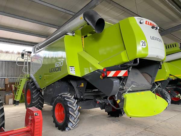 Комбайн Claas Lexion 620 (2012)