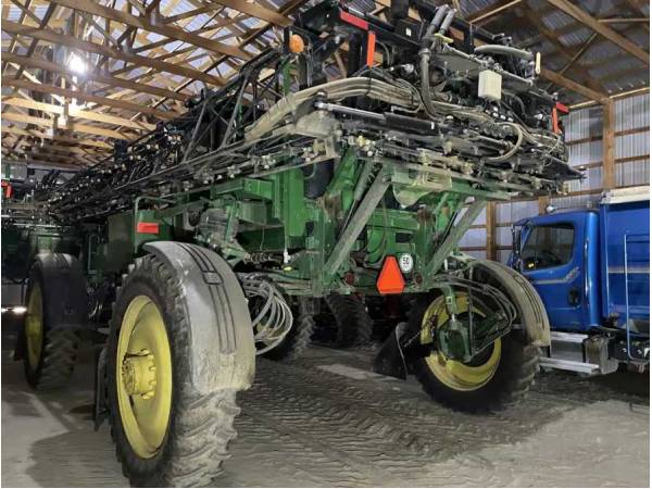 Самохідний обприскувач John Deere 4730 (2013)