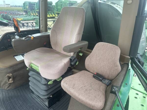 Самохідний обприскувач John Deere 4730 (2012)
