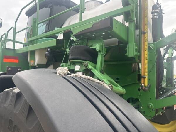 Самохідний обприскувач John Deere 4730 (2012)
