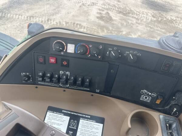 Самохідний обприскувач John Deere 4730 (2012)