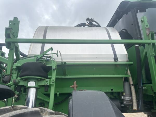 Самохідний обприскувач John Deere 4730 (2012)