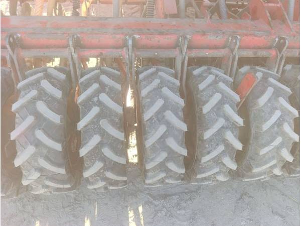 Посівний комплекс Vaderstad Rapid 400C (2006)
