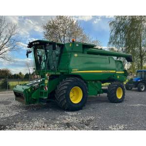 Комбайн John Deere W650i (2009)