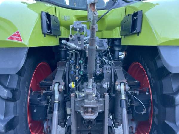 Трактор Claas Axion 920 (2017)