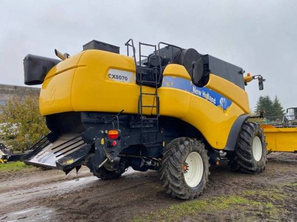 Комбайн New Holland CX 8070 (2012)