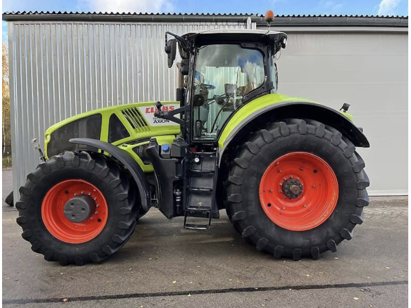 Трактор Claas Axion 950 (2013)