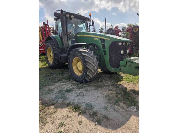Трактор John Deere 8330 (2007)