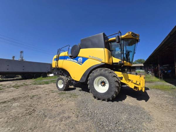 Комбайн New Holland CX6090 (2016)