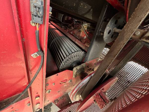 Комбайн Case IH 2388 Axial-Flow (2008)