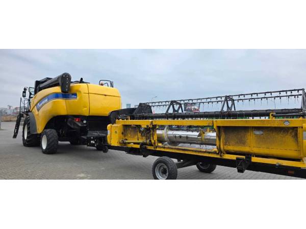 Комбайн New Holland CX 5080 (2011)