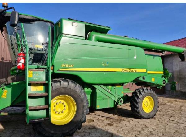 Комбайн John Deere W540 (2013)