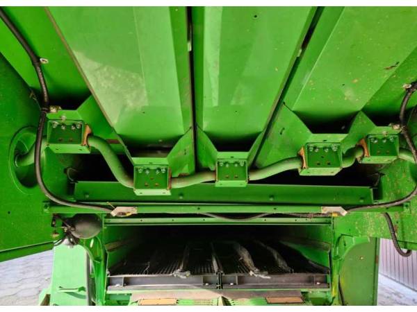 Комбайн John Deere W540 (2013)