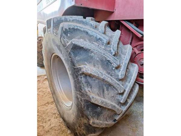 Комбайн Case IH 1660 (1992)