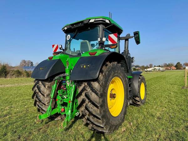 Трактор John Deere 8R 340 (2020)