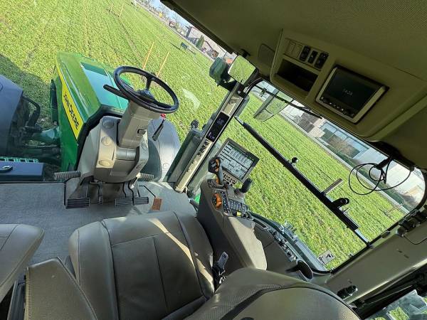 Трактор John Deere 8R 340 (2020)