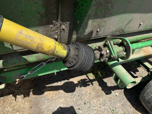 Жниварка John Deere 918F
