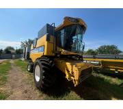 Комбайн New Holland CSX7080