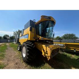 Комбайн New Holland CSX7080 (2008)