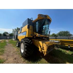 Комбайн New Holland CSX7080 (2008)